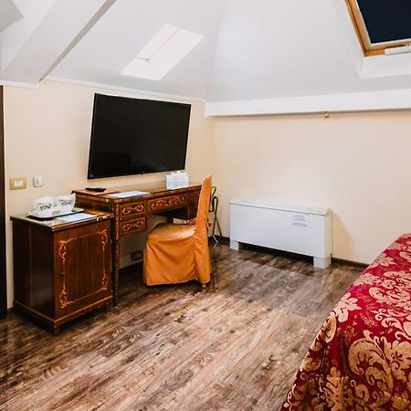 Vigo Hotel Ploeszti Zewnętrze zdjęcie