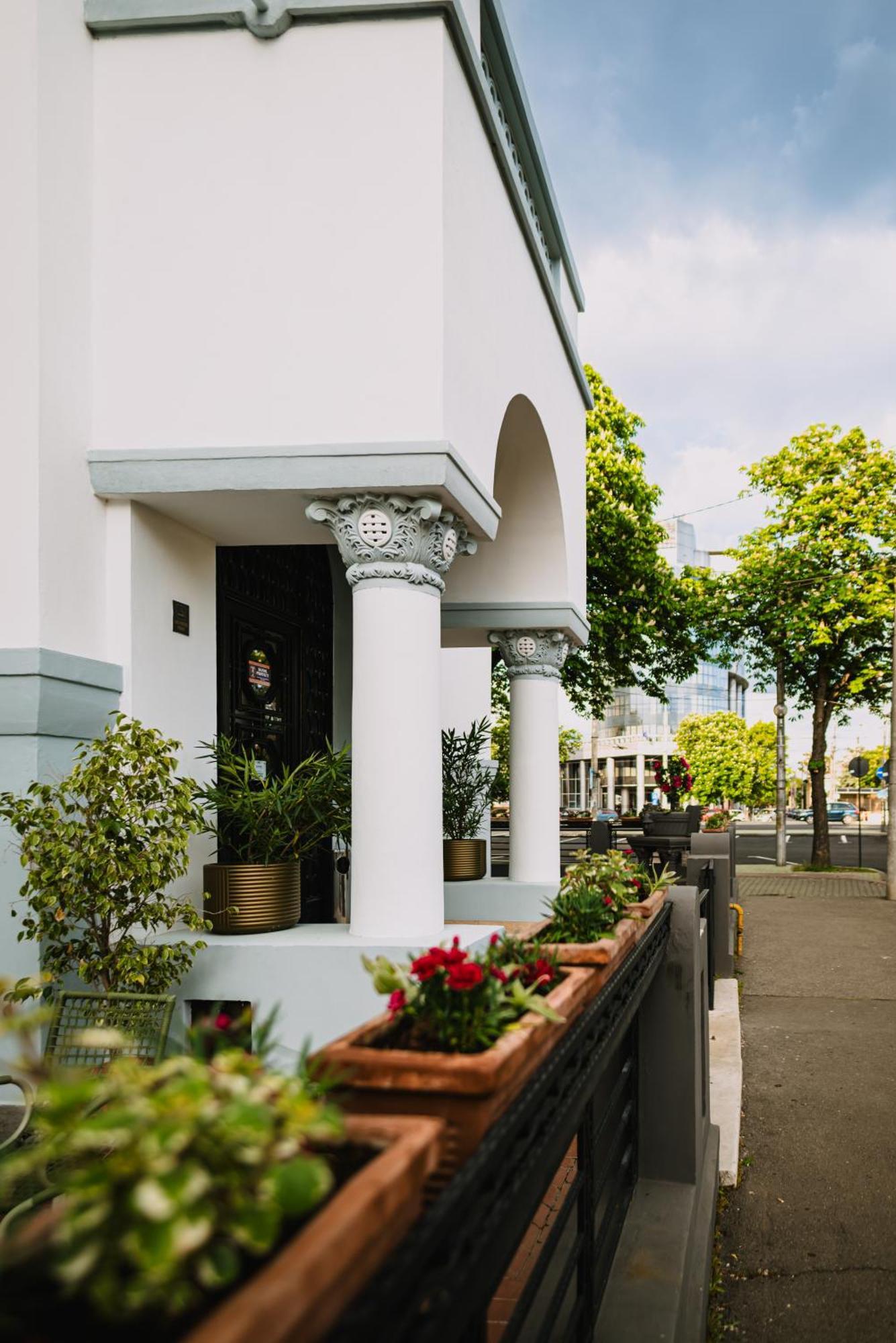 Vigo Hotel Ploeszti Zewnętrze zdjęcie